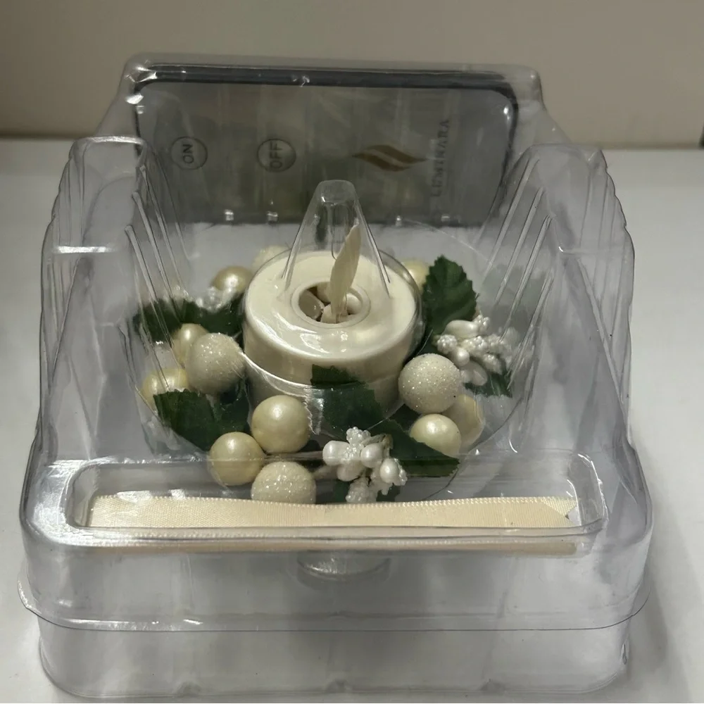 Set of 2 & 1/2 Luminara Flame Effect Candles White Berry Glass Remote Ornaments